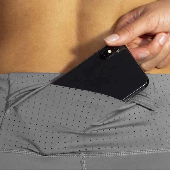 Brooks Women’s Method 8" Short Tight black - Picture 5 of 5